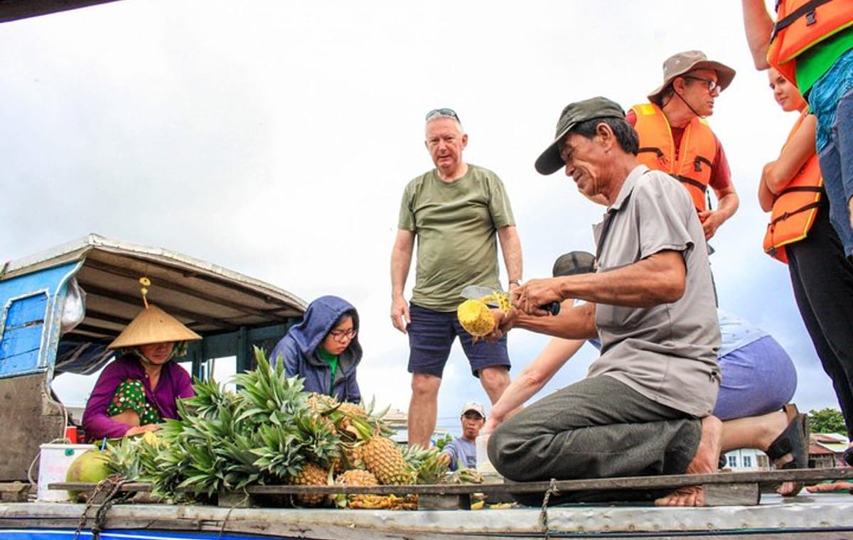 2-Day Cu Chi Tunnels & Mekong Delta – Cai Rang Floating Market