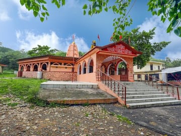 Colonial Hill Station Tour of Chail, Chandigarh, and Fagu