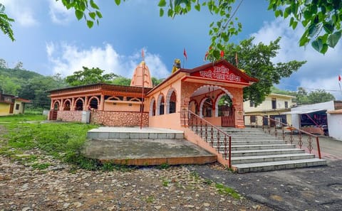 Colonial Hill Station Tour of Chail, Chandigarh, and Fagu