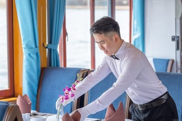 Wonder Bay Cruise Halong Day Boat Tour from Harbor (34 Paxs Max)