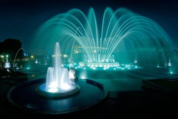 Evening Tour of Lima's Magic Water Circuit Fountains
