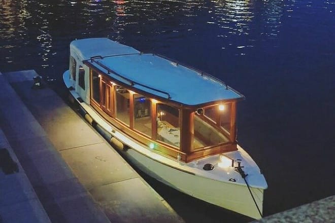 Private Boat Undine exterior dimmed lightening