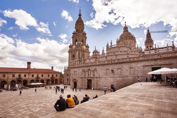 SANTIAGO DE COMPOSTELA: Private Tour from Porto