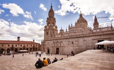 Private Day Trip to Santiago de Compostela from Porto