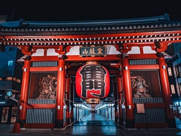 Asakusa Night Evening Walking Tour with English-Speaking Guide