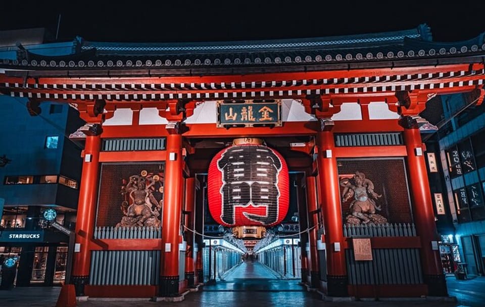 Asakusa Night Evening Walking Tour with English-Speaking Guide