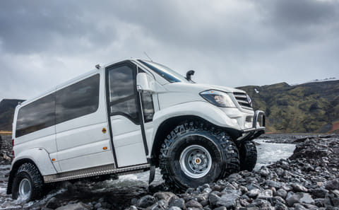 Private 4x4 Adventure in Landmannalaugar, Iceland