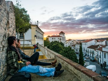 Lisboa: Sintra with Palácio da Pena, Cascais & Estoril Day Tour