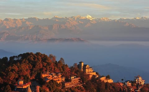 Chisapani to Nagarkot 5-Day Hiking Tour in Nepal