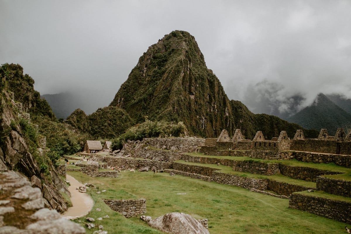 Wonders of Peru – 13 Days: Paracas, Nazca, Arequipa, Colca Valley, Puno, Cusco, Sacred Valley, Machu Picchu, French-speaking guide