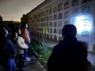 Night Tour of Presbítero Maestro Cemetery in Lima