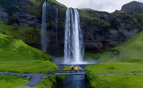 Private Scenic Tour of South Coast Waterfalls and Beaches from Reykjavik