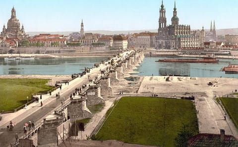 Private Guided Tour of Dresden's Royal Palace and Zwinger