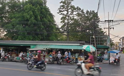 Private Culinary Tour of Phuket's Local Culture and Cuisine