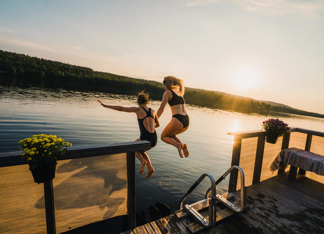 Floating Sauna and Swimming in the Ounasjoki River, 3 Hours photo 3
