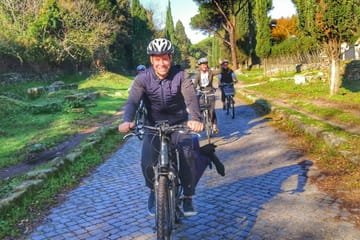 Cycling Tour Along the Ancient Appian Way in Rome