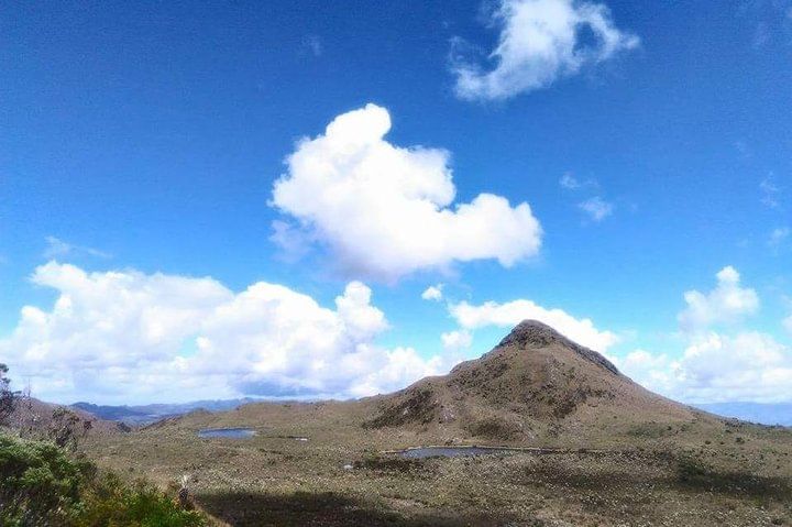 Vista de montaña en la caminata
