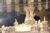 Naples Heritage & Flavors: Walking Tour & Gourmet Lunch & Wine 5