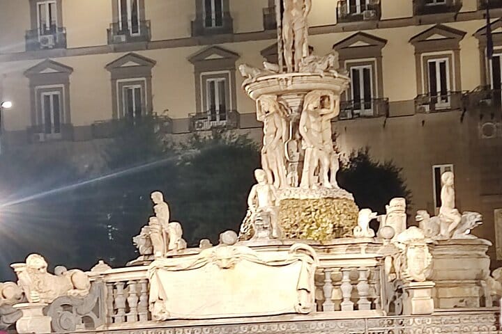 Naples Heritage & Flavors: Walking Tour & Gourmet Lunch & Wine 5