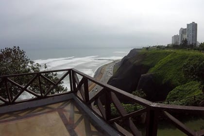 Bike Tour of Lima – Along the coast