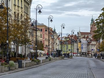 Explore Warsaw: Royal Route, UNESCO Old Town & Iconic Landmarks