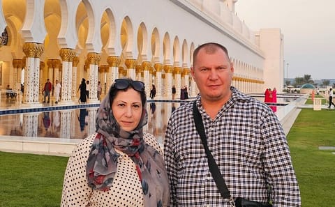 Abu Dhabi City Tour: Sheikh Zayed Mosque and Qasr Al Watan