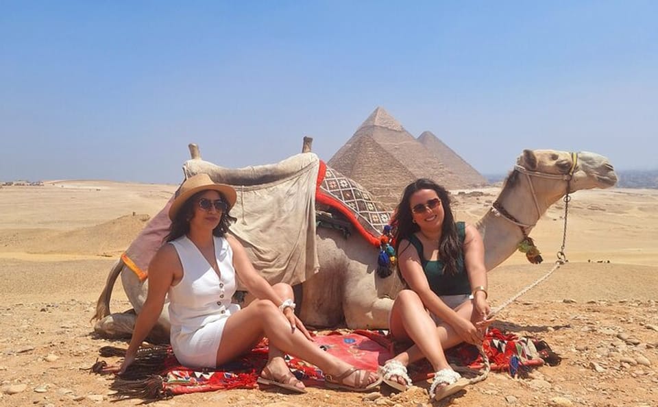 Private Tour of Cairo's Pyramids, Museum, and Bazaar