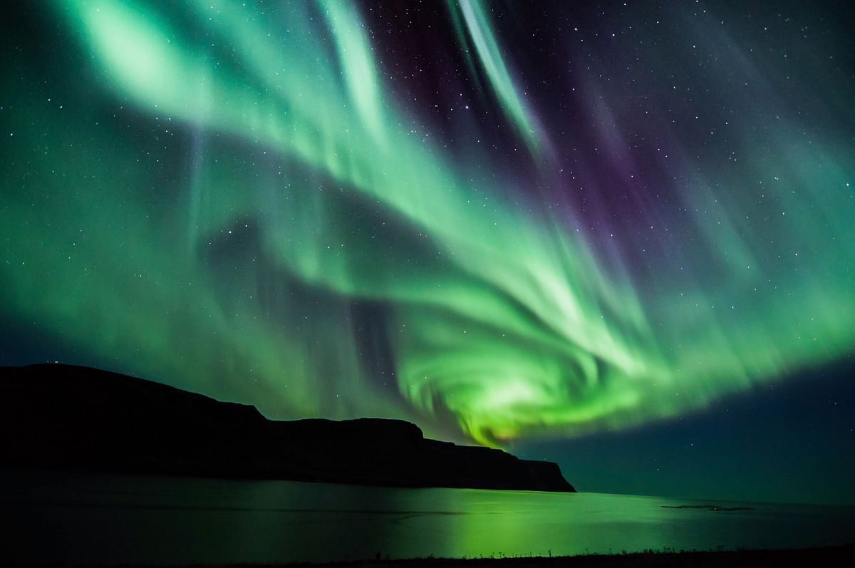 Experience the Northern Lights in Iceland | Free Photos & Hot Chocolate