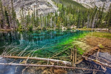 Grassi Lake and Grotto Canyon Icewalk from Banff