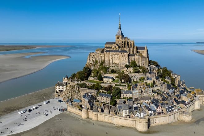 Mont Saint-Michel Day Private Tour from Paris