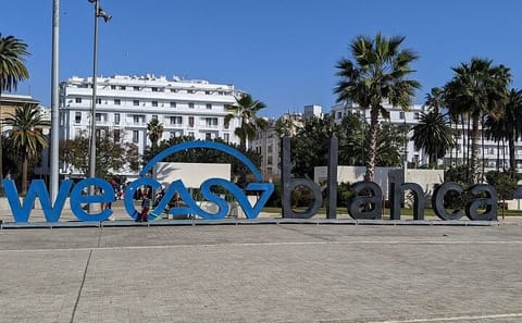 Cultural Walking Tour of Casablanca's Modern and Traditional Sights