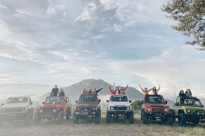 Kintamani : Sunrise & Black Lava Jeep