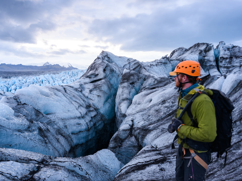 Glacier Encounter — Local Guide of Vatnajökull