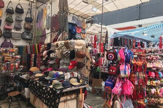 Customized market private day tour with a local guide in Guangzhou