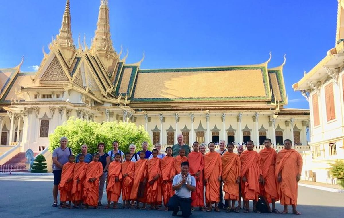 Cambodia 7 Day Tour from Siem Reap to Battambang and Phnom Penh