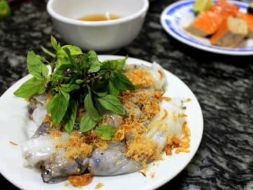 3 Hours Hanoi Street Food Tour: Authentic Food, Culture and Guide