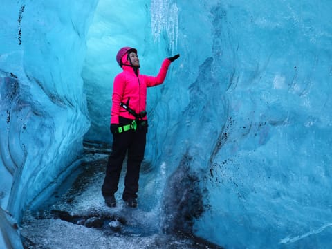 Blue Ice Cave Exploration from Jökulsárlón (Small Group Tour), photo 5