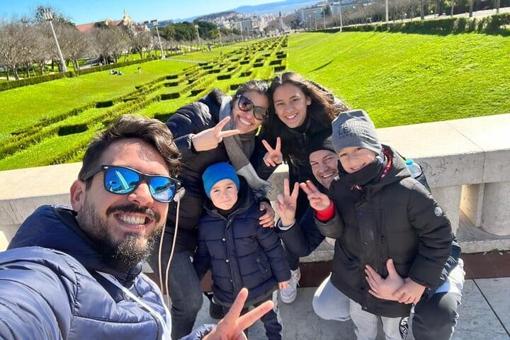 Lisbon Highlights in 2 Hours – Private Tuk Tuk Tour