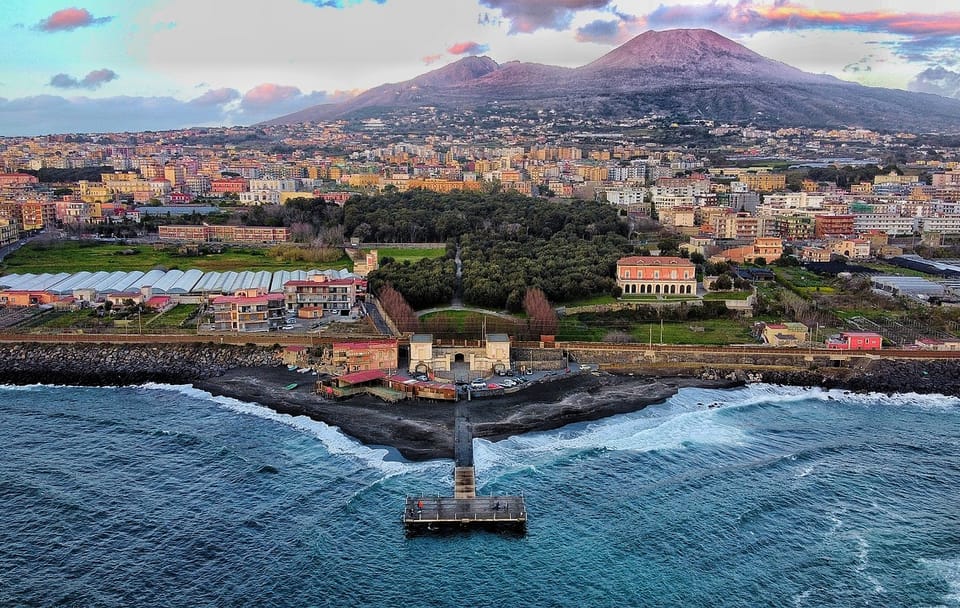 Private Walking Tour of Naples' History and Culture
