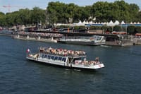 Two-hour Paris Tour including short walk and one hour Seine Cruise 8