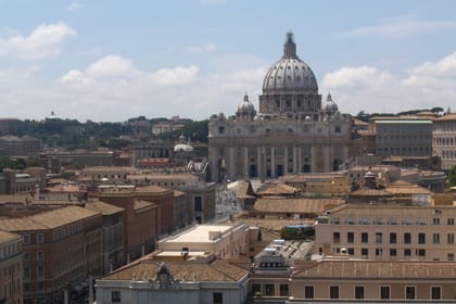 Private Walking Tour of St. Peter's Basilica and Papal Tombs