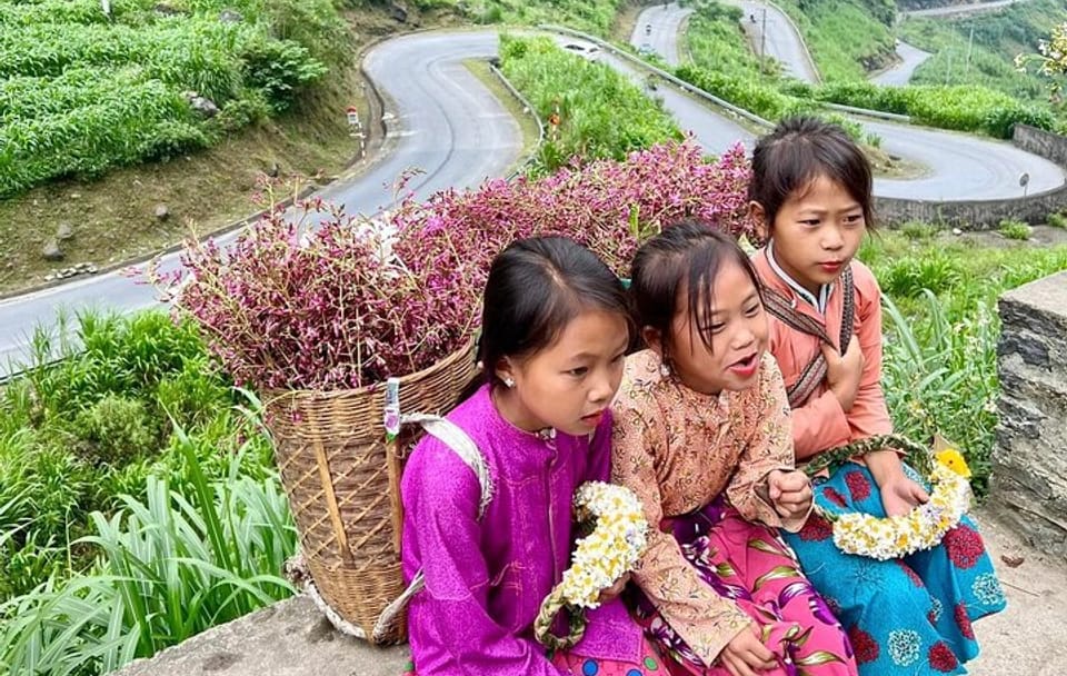 Amazing Ha Giang Motorbike Tour 3 days 2 nights with Easy Rider