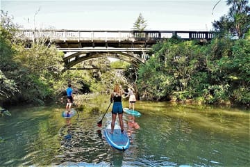 2-Hour Stand-Up Paddle Boarding Tour to Lucas Creek Waterfall