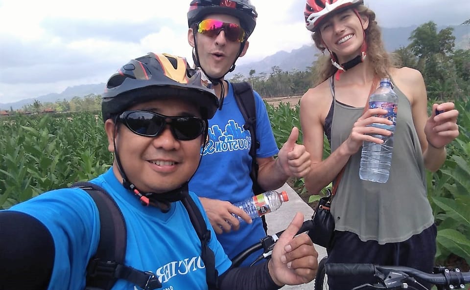 Borobudur Sunrise and Village Exploration Tour in Magelang