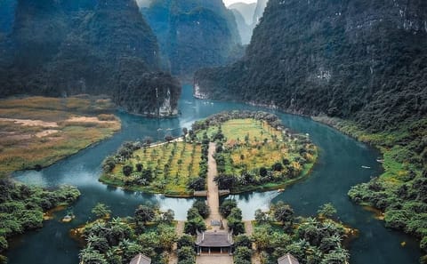 Full Day Tour of Hoa Lu and Tam Coc from Hanoi