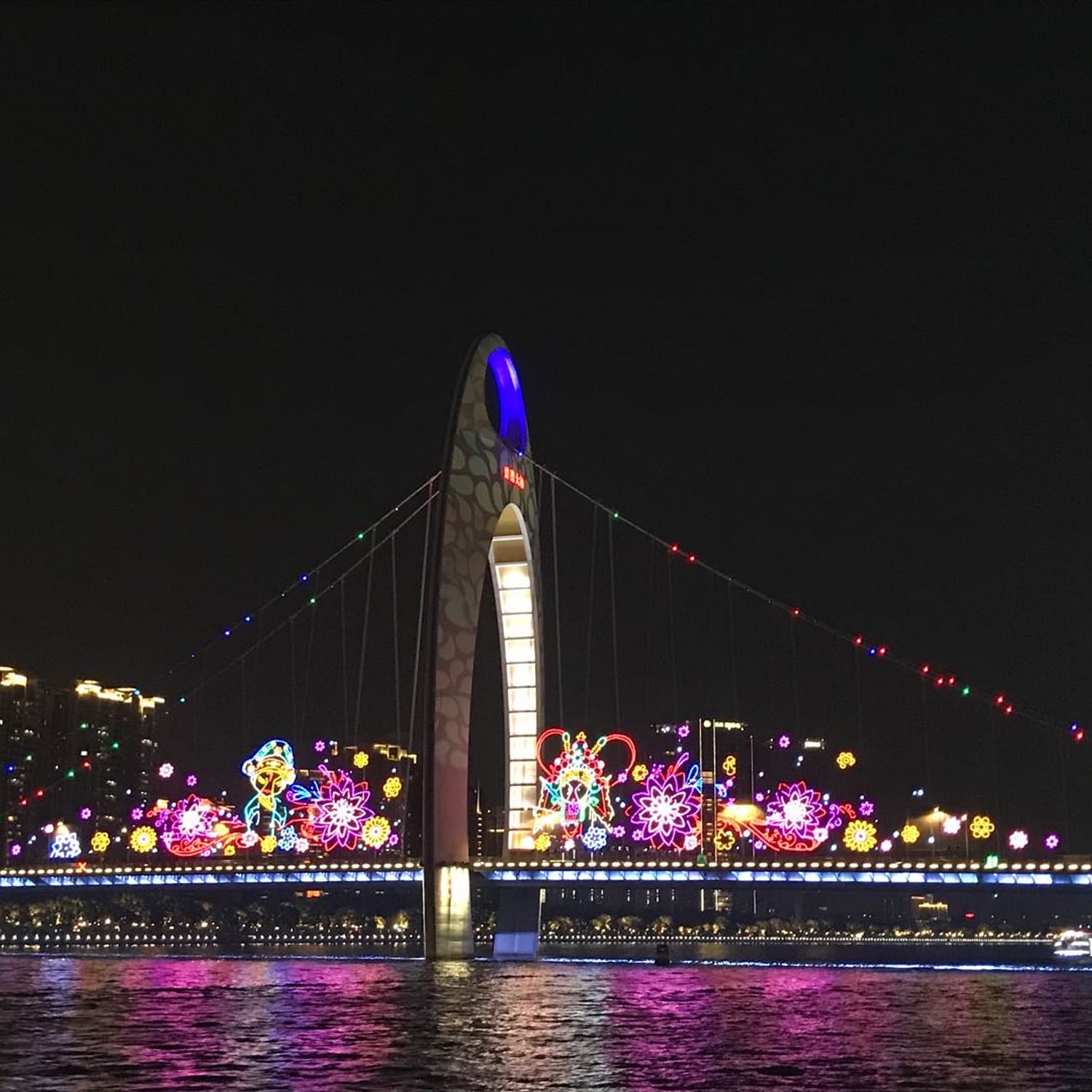 Pearl River Night Cruise in Guangzhou with Private Transfer