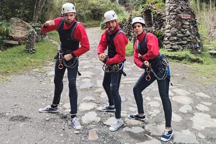 Canyoning in Baños Cascada Chamana