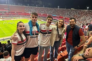 São Paulo: Join a soccer game in São Paulo with local