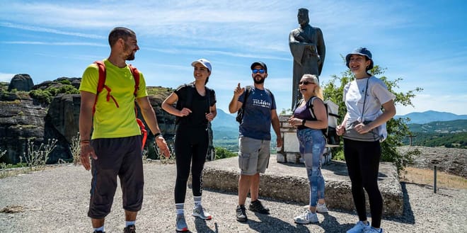 Hiking Meteora 9