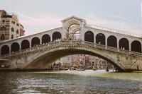 grand canal boat tour - rialto